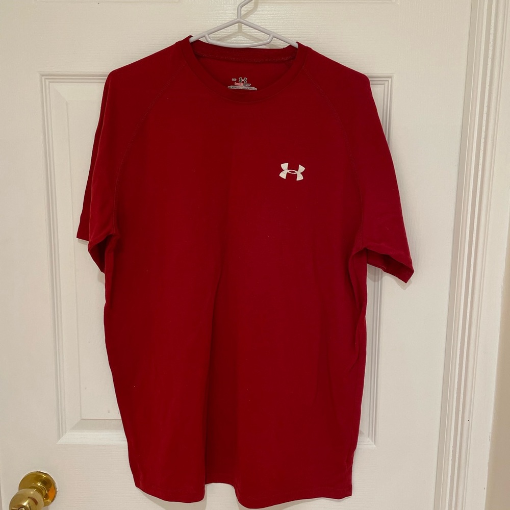 Under armour men shirt size m - Picture 1 of 3